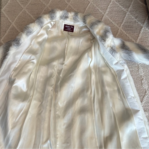 Vintage AVEC TU 1970s white Faux chinchilla Fur long coat - Picture 3 of 5